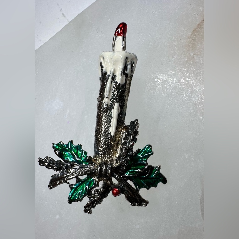 Vintage holiday candle pin #Christmas#Brooch #Pin